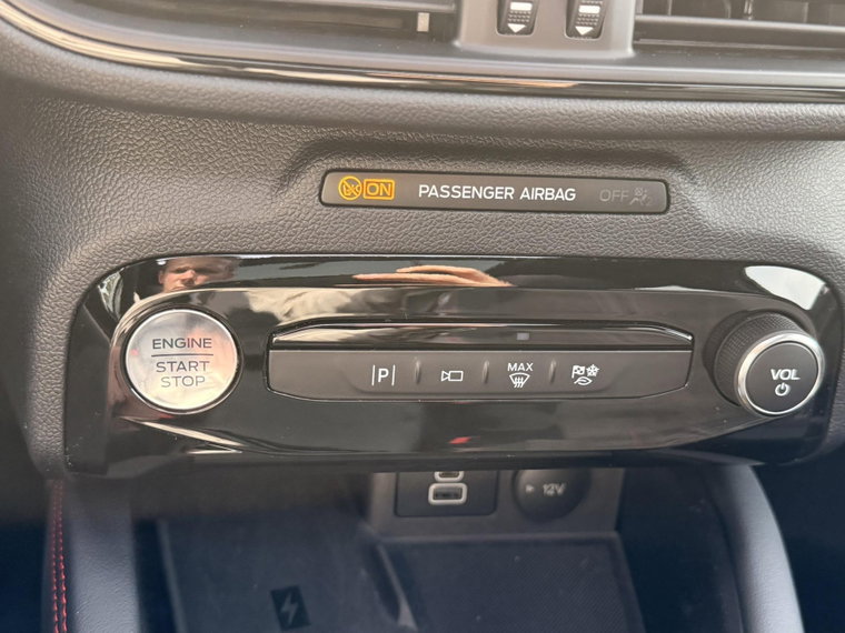 Vehicle Image 27