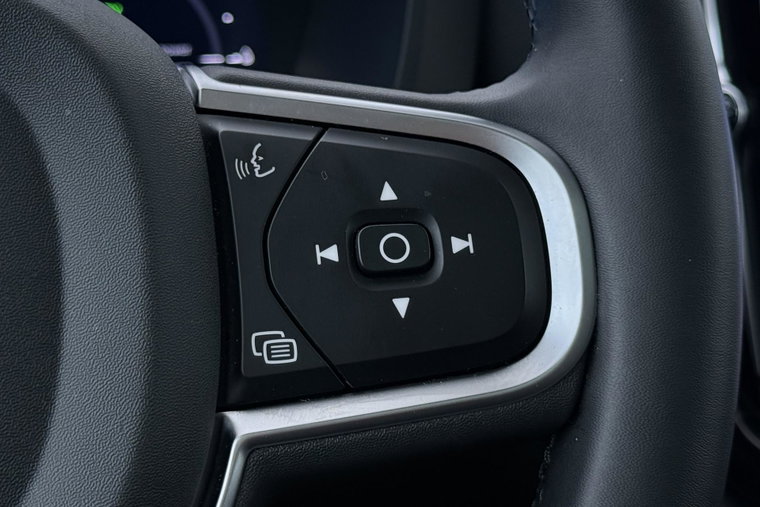 Vehicle Image 38