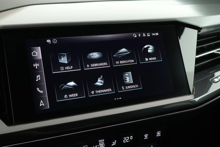 Vehicle Image 30