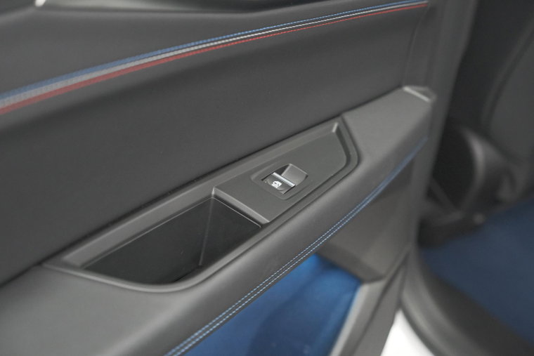 Vehicle Image 33