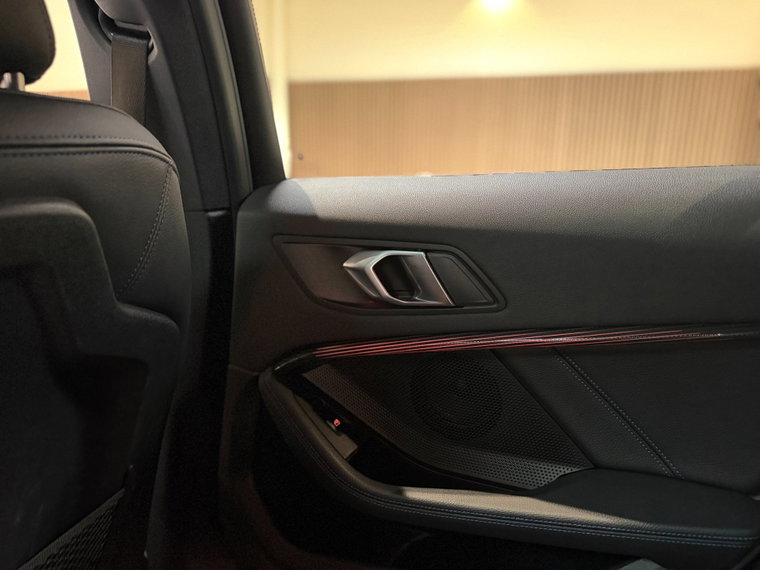 Vehicle Image 47