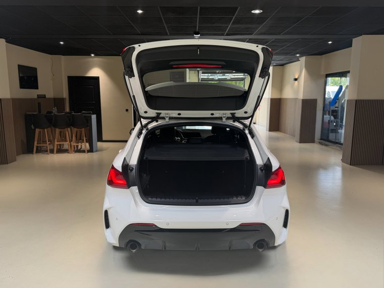Vehicle Image 50