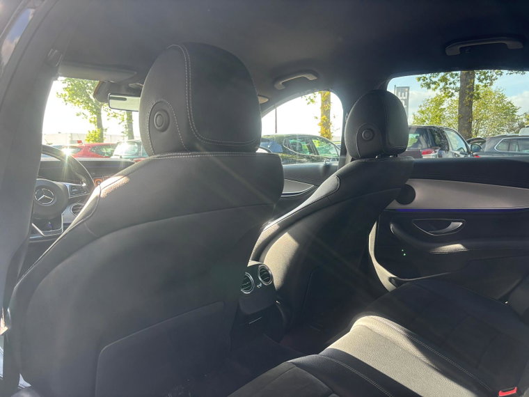 Vehicle Image 28
