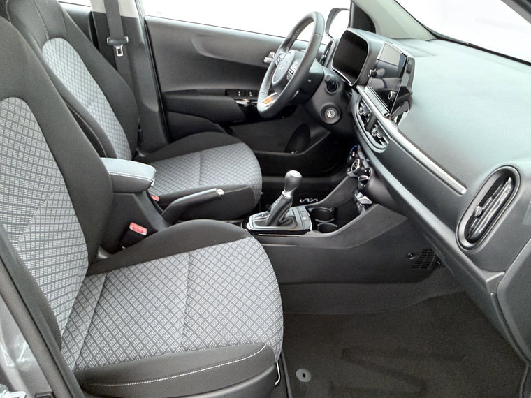 Vehicle Image 40