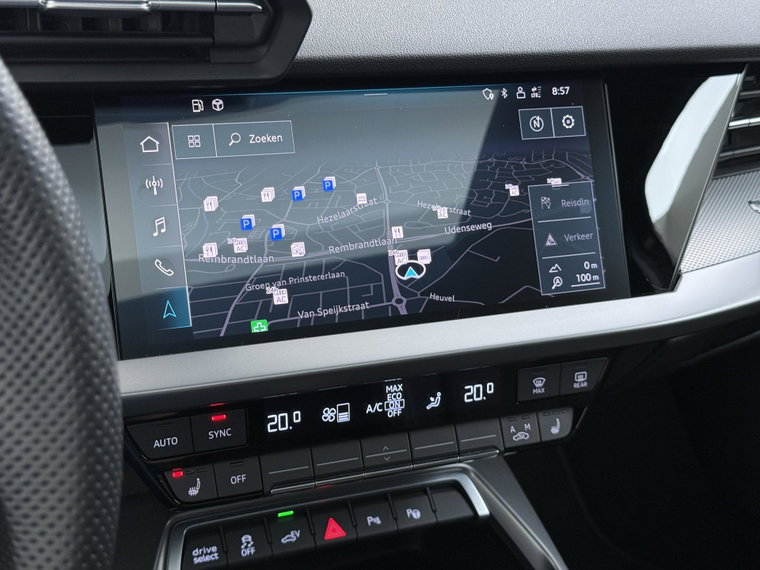 Vehicle Image 38