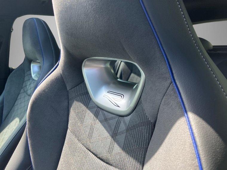Vehicle Image 20