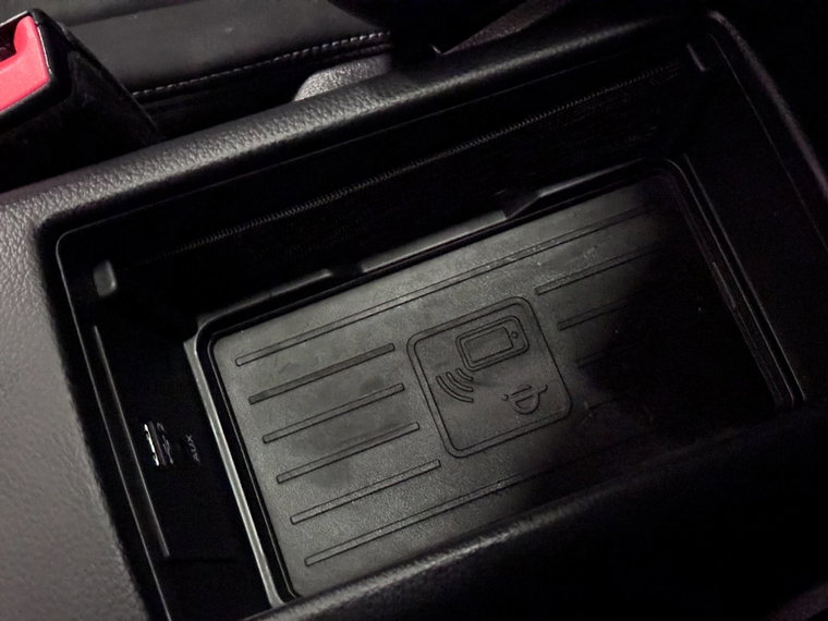 Vehicle Image 52