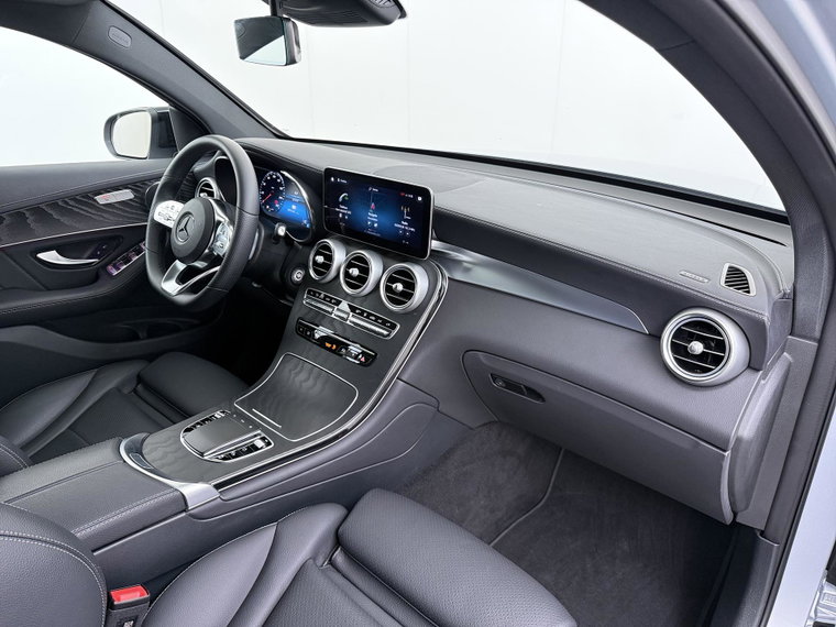 Vehicle Image 43