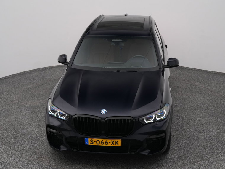 Vehicle Image 33