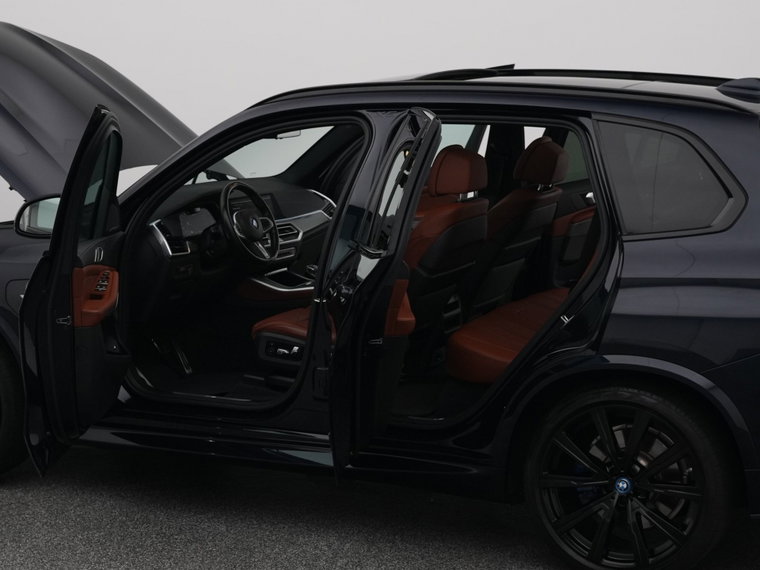 Vehicle Image 40