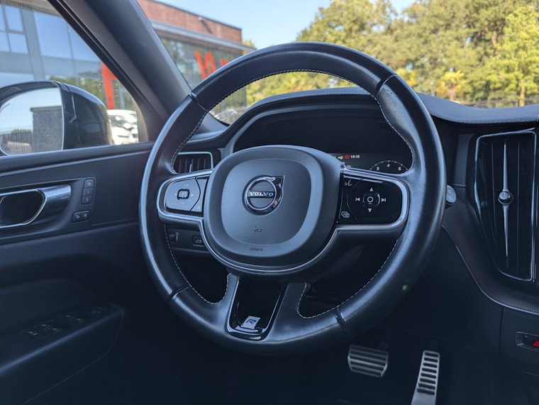 Vehicle Image 26