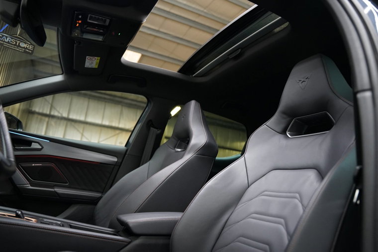 Vehicle Image 13