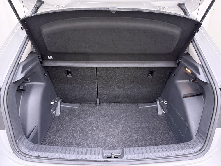 Vehicle Image 37