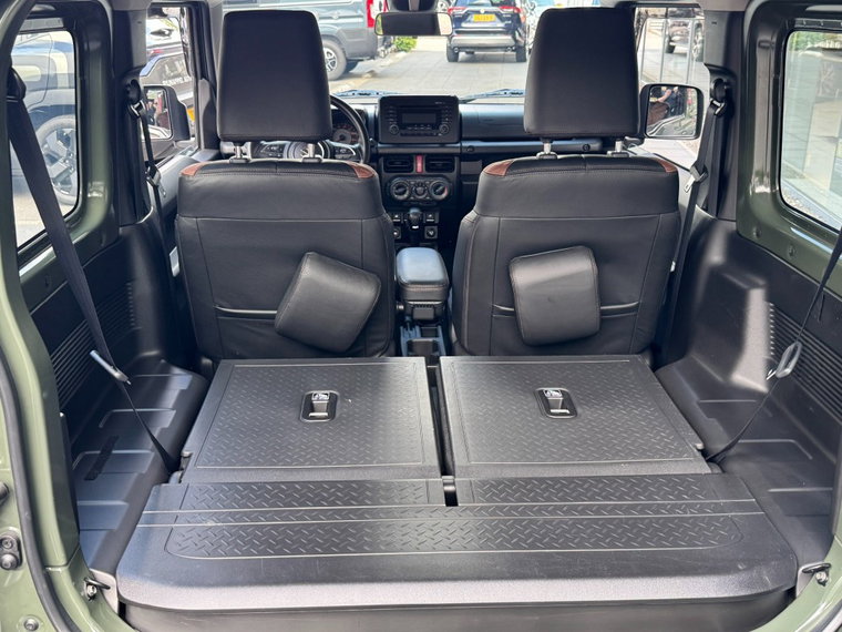 Vehicle Image 15