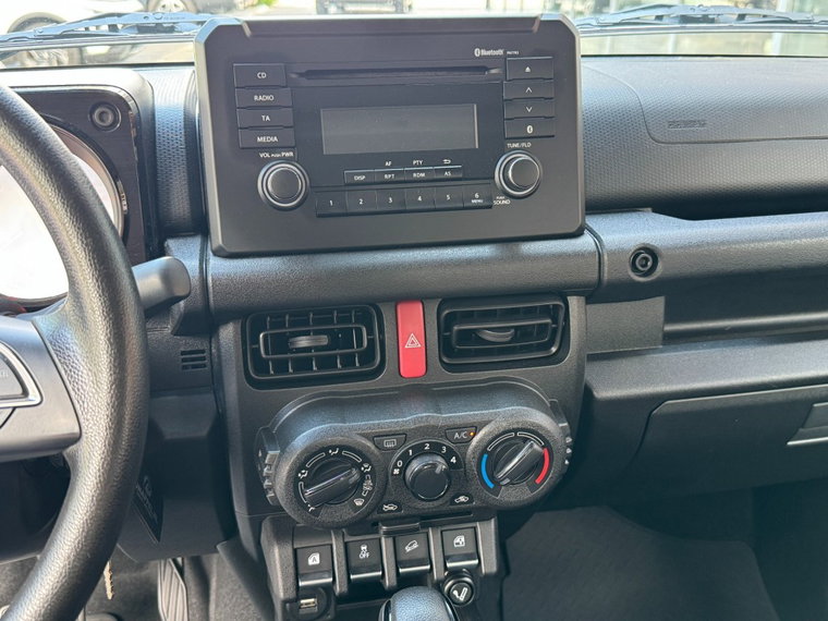 Vehicle Image 25