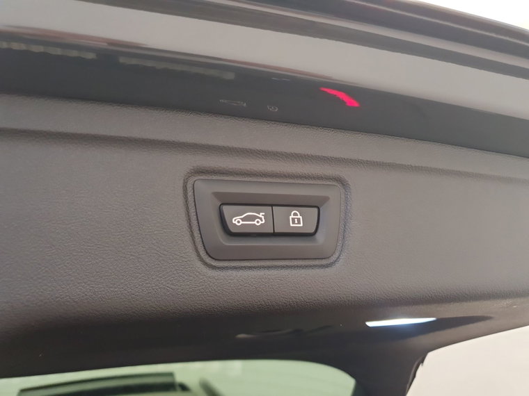 Vehicle Image 26