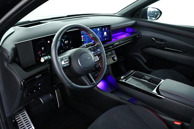 Vehicle Image 12
