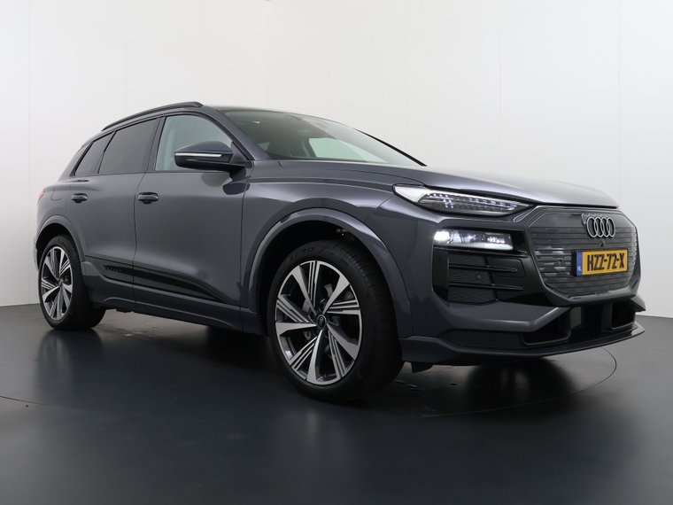 Vehicle Image 6