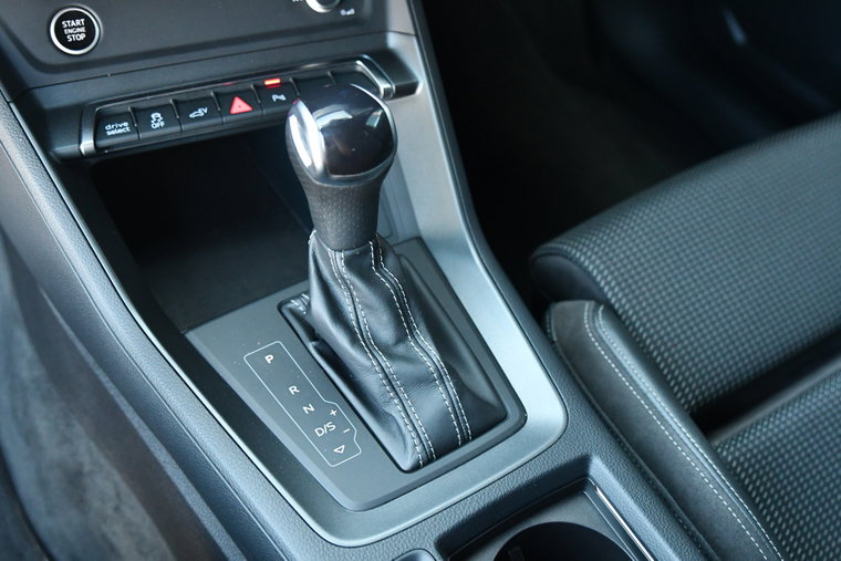 Vehicle Image 26