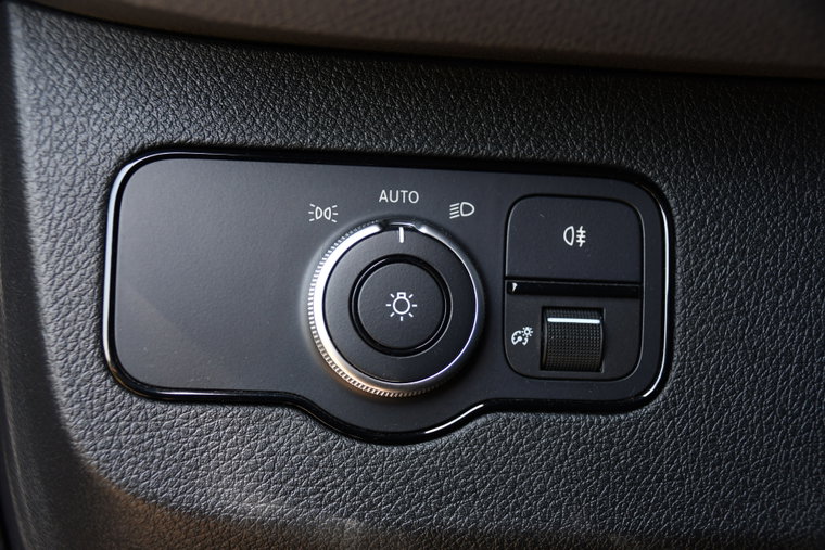 Vehicle Image 26