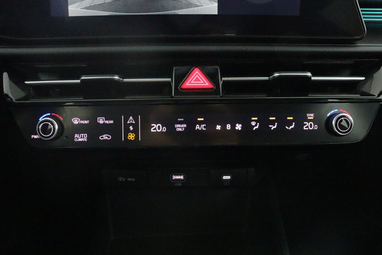 Vehicle Image 26