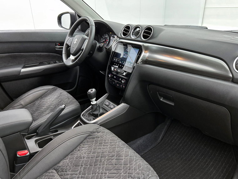 Vehicle Image 13