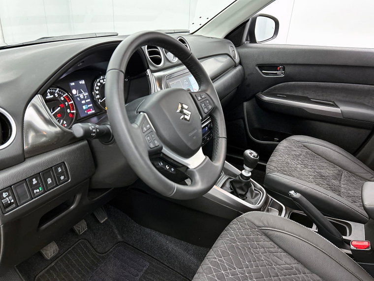 Vehicle Image 14