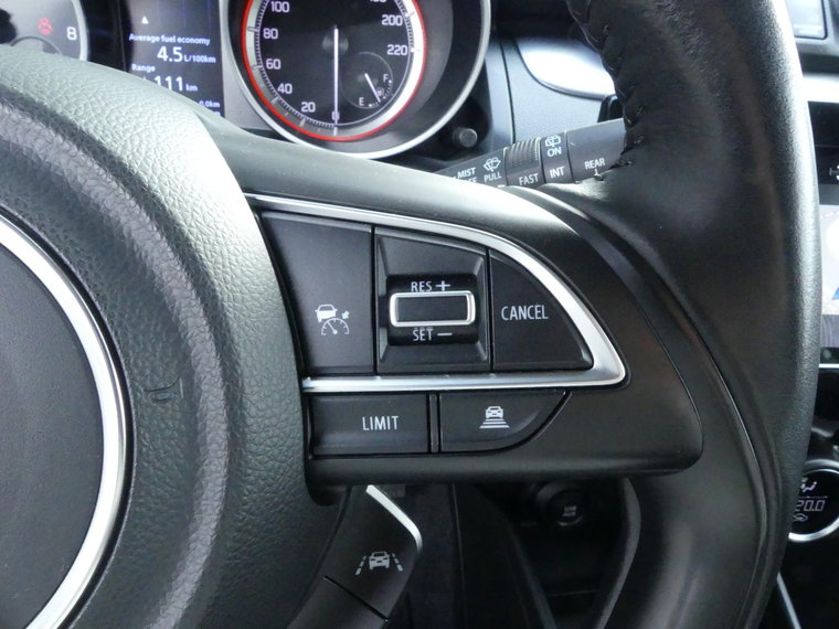 Vehicle Image 18