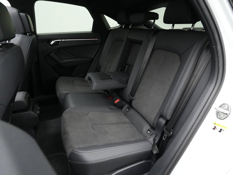 Vehicle Image 45