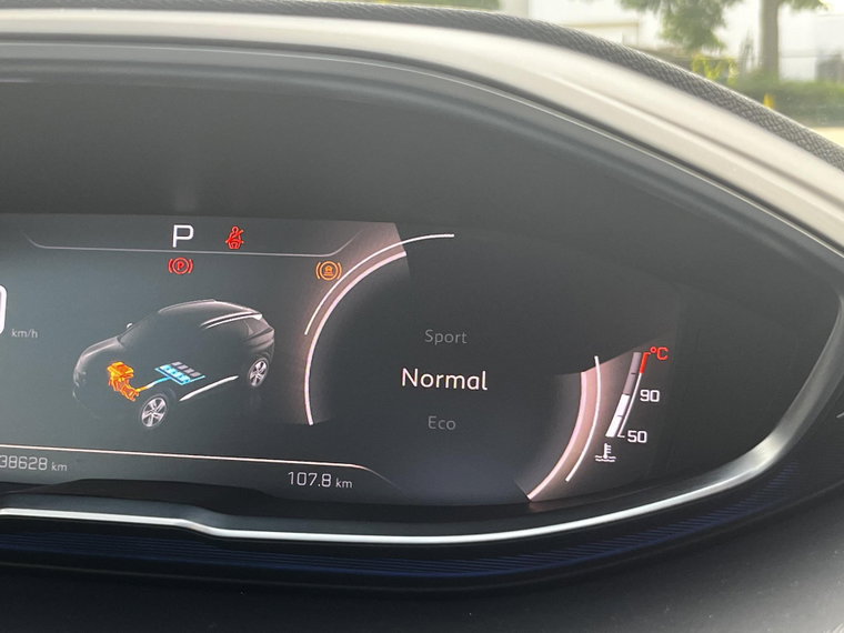 Vehicle Image 25