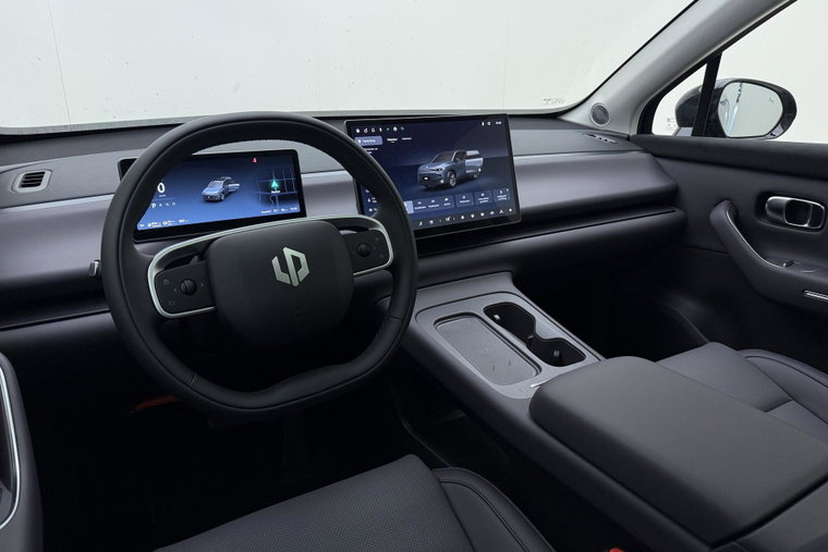 Vehicle Image 19