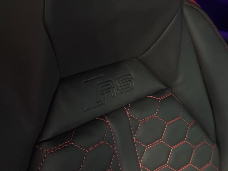 Vehicle Image 37