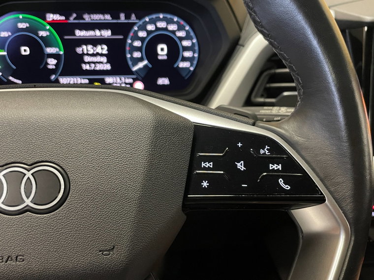 Vehicle Image 45
