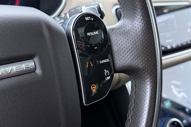 Vehicle Image 38