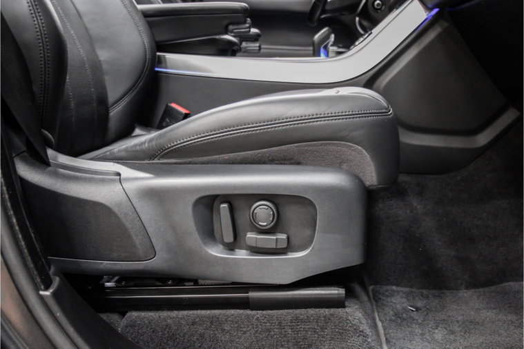 Vehicle Image 40