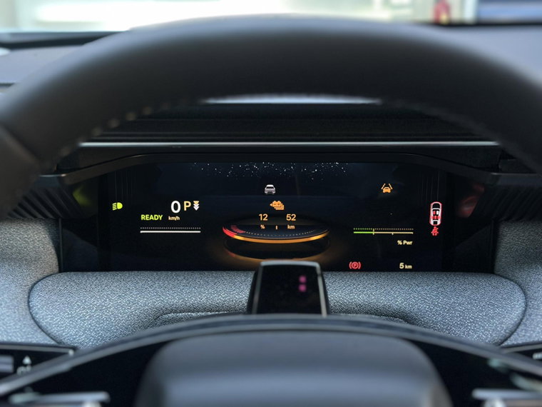 Vehicle Image 38