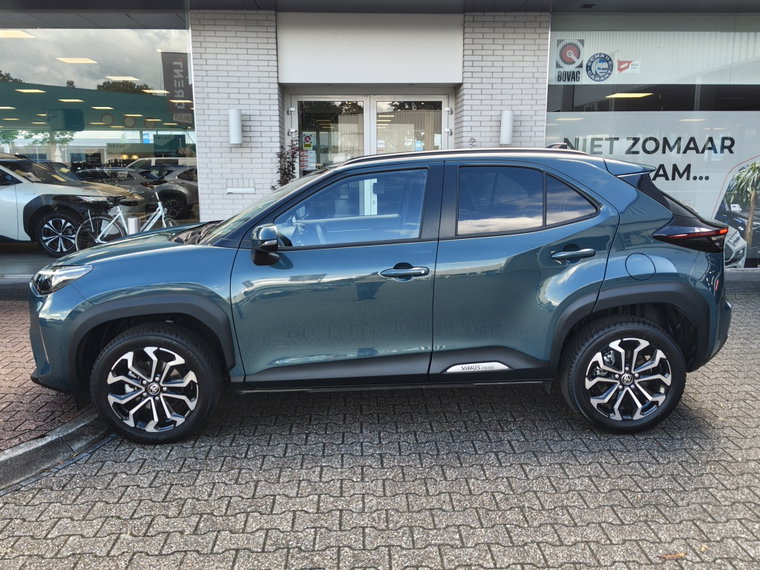 Vehicle Image 3