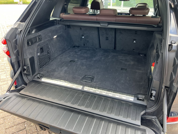 Vehicle Image 29