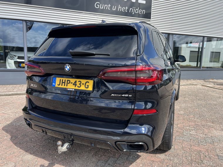 Vehicle Image 38