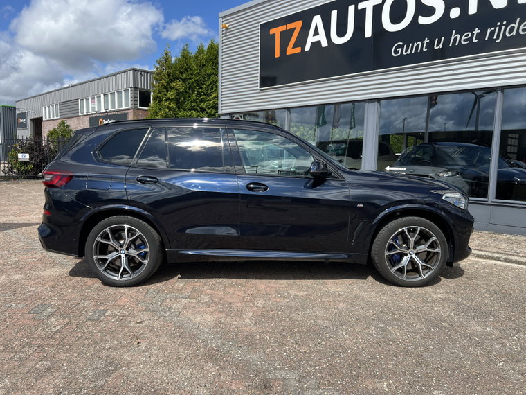 Vehicle Image 40