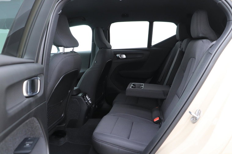 Vehicle Image 45