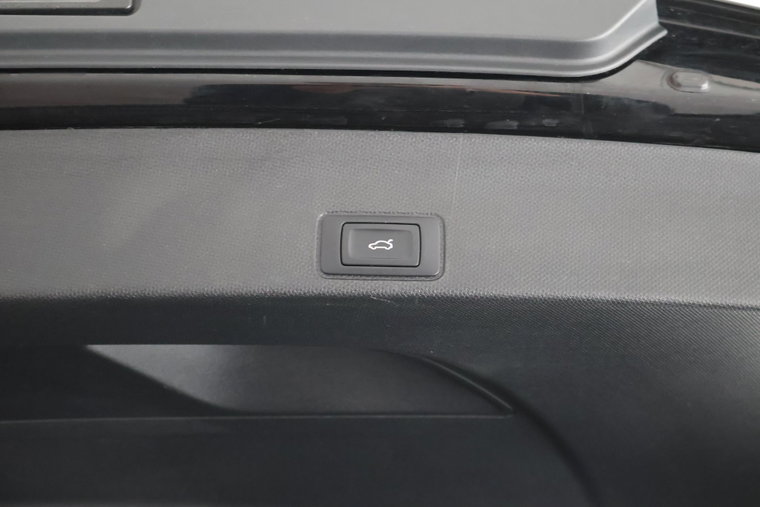 Vehicle Image 39