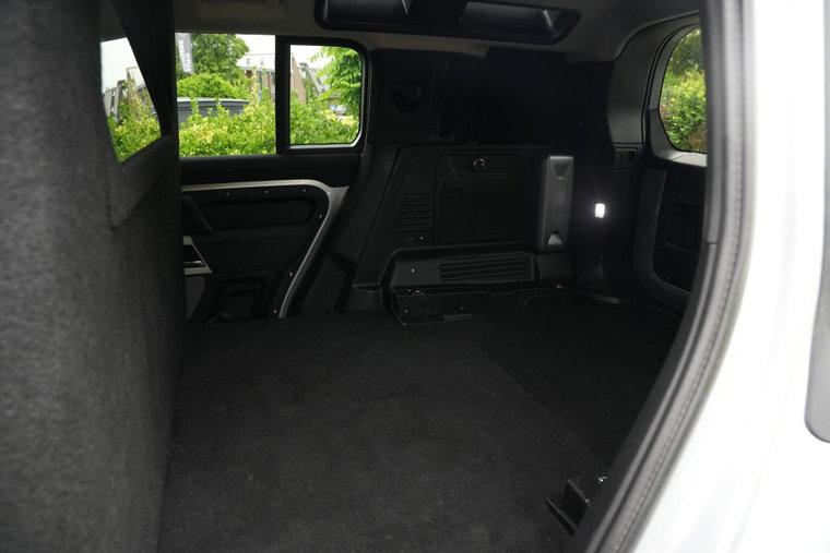 Vehicle Image 24