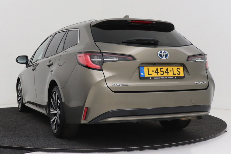 Vehicle Image 9