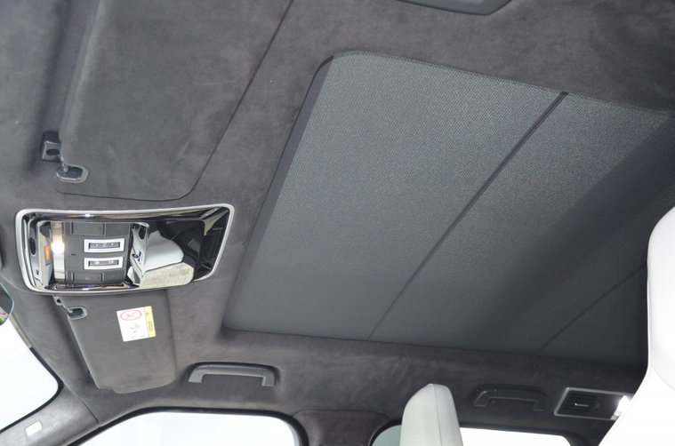 Vehicle Image 37