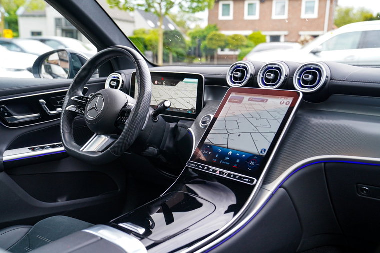 Vehicle Image 23