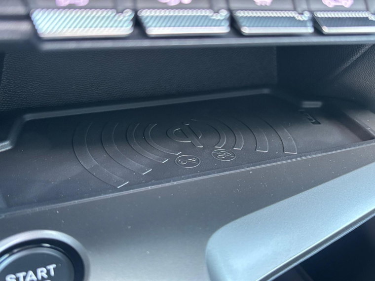 Vehicle Image 37