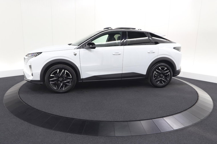 Vehicle Image 36