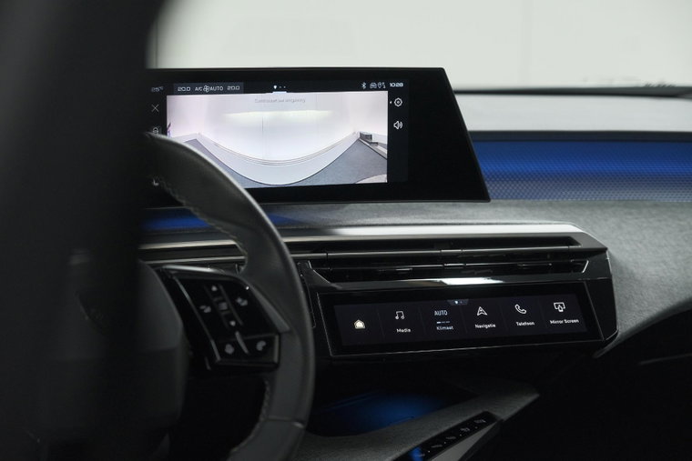 Vehicle Image 41