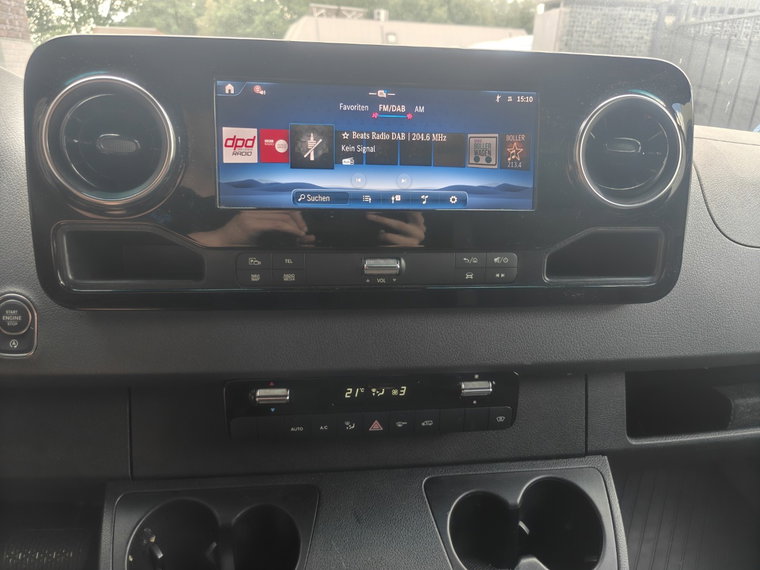 Vehicle Image 23